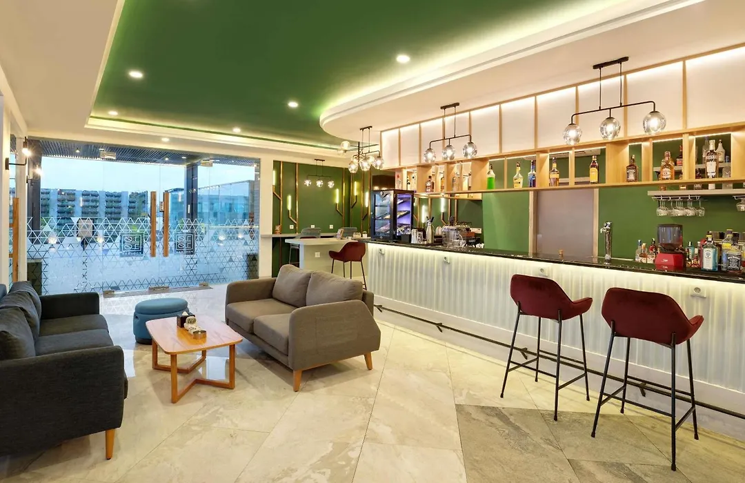 Novotel Suites Yogyakarta Malioboro-1